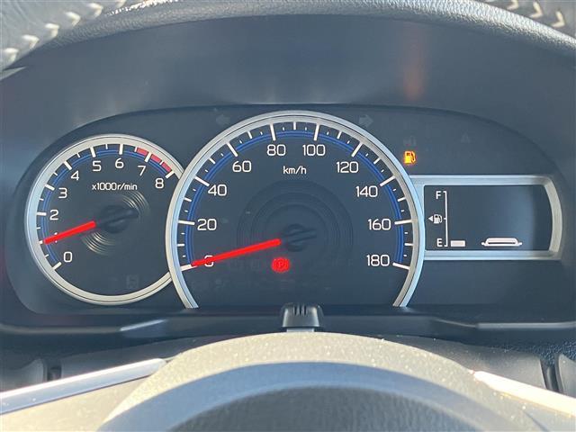 ルーミー カスタムＧ－Ｔ　純正９型ナビ／Ｂカメラ／ドラレコ前後／ＥＴＣ／保証書／記録簿／取扱説明書／レーダークルコン／ＵＳＢ／純正フロアマット／シートヒーター／ワイヤレス充電／レーダー探知機／ドアハンドルプロテクター／車線維持（12枚目）