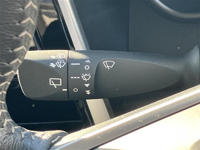 ルーミー カスタムＧ－Ｔ　純正９型ナビ／Ｂカメラ／ドラレコ前後／ＥＴＣ／保証書／記録簿／取扱説明書／レーダークルコン／ＵＳＢ／純正フロアマット／シートヒーター／ワイヤレス充電／レーダー探知機／ドアハンドルプロテクター／車線維持（14枚目）