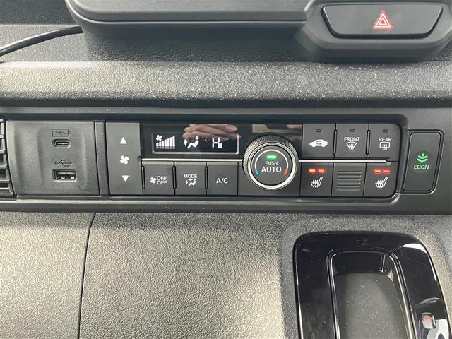 Ｎ－ＢＯＸカスタム ターボ　純正８型ＤＡ／Ｂカメラ／ホンダセンシング／純正ＥＴＣ／純正フロアマット／パドルシフト／ターボ／ＵＳＢ／ベンチシート／ハーフレザーシート／前席シートヒーター／両側パワスラ／純正アルミ／オートライト（23枚目）