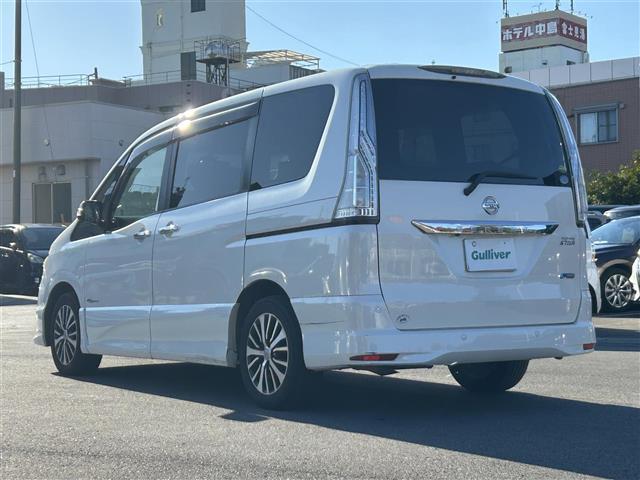 セレナ ハイウェイスターＳ－ＨＶアドバンスドセーフティパック　純正ナビ／全方位カメラ／後席モニター／両側パワースライドドア／横滑り防止装置／オートライト／布系シート／クルーズコントロール／ダブルオートエアコン／（9枚目）