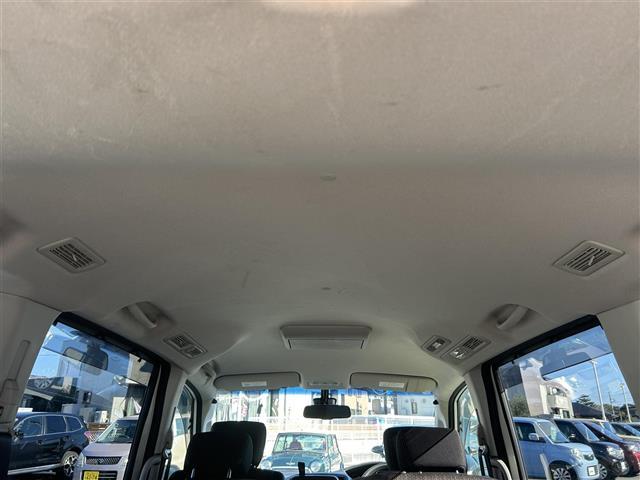 セレナ ハイウェイスターＳ－ＨＶアドバンスドセーフティパック　純正ナビ／全方位カメラ／後席モニター／両側パワースライドドア／横滑り防止装置／オートライト／布系シート／クルーズコントロール／ダブルオートエアコン／（42枚目）