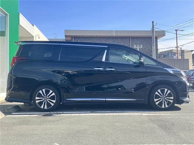 アルファード ２．５Ｓ　Ｃパッケージ　純正ナビ／純正１２．１型後席モニター／電動リアゲート／４ＷＤ／１００Ｖ充電／寒冷地仕様／ＥＴＣ／オットマン／ドラレコ／パワーシート／シートヒーター／フルモデリスタエアロ／ステアリングヒーター／ＬＥＤ（8枚目）