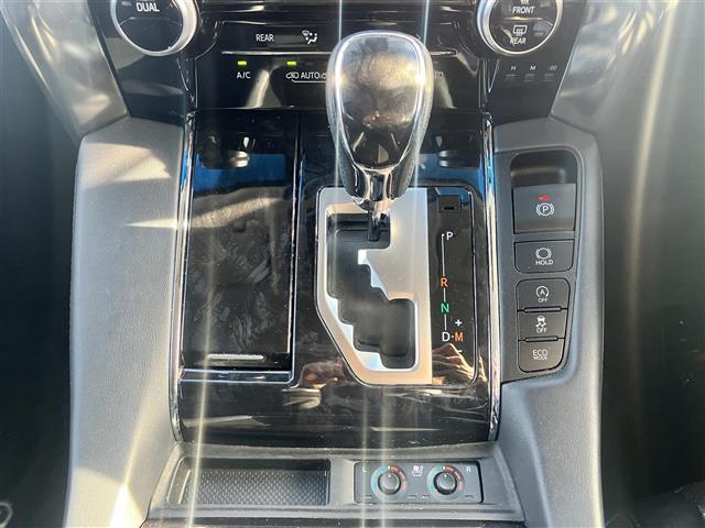 アルファード ２．５Ｓ　Ｃパッケージ　純正ナビ／純正１２．１型後席モニター／電動リアゲート／４ＷＤ／１００Ｖ充電／寒冷地仕様／ＥＴＣ／オットマン／ドラレコ／パワーシート／シートヒーター／フルモデリスタエアロ／ステアリングヒーター／ＬＥＤ（25枚目）