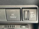 Ｘ　純正ナビ／バックカメラ／レーダークルーズコントロール／純正ＥＴＣ／１００Ｖ充電／ＵＳＢ入力端子／純正フロアマット／コーナーセンサー前後／レーンキープアシスト／オートライト／ＬＥＤヘッドライト／衝突軽減（18枚目）