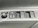 Ｘ　純正ナビ／バックカメラ／レーダークルーズコントロール／純正ＥＴＣ／１００Ｖ充電／ＵＳＢ入力端子／純正フロアマット／コーナーセンサー前後／レーンキープアシスト／オートライト／ＬＥＤヘッドライト／衝突軽減（20枚目）