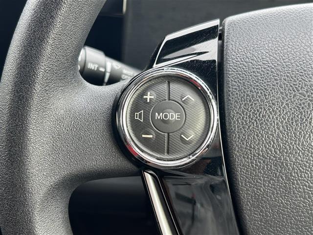 アクア 　ＴＲＤフルエアロ　社外ナビ【ＢＴ／ＣＤ／ＤＶＤ／フルセグ】トヨタヤーフライヤンス　ＨＤＭＩ　ドアハンドルプロテクター　純正１５インチアルミホイール　オートマチックハイビーム　バックカメラ　ＥＴＣ（3枚目）