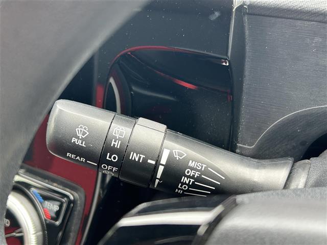アクア 　ＴＲＤフルエアロ　社外ナビ【ＢＴ／ＣＤ／ＤＶＤ／フルセグ】トヨタヤーフライヤンス　ＨＤＭＩ　ドアハンドルプロテクター　純正１５インチアルミホイール　オートマチックハイビーム　バックカメラ　ＥＴＣ（5枚目）