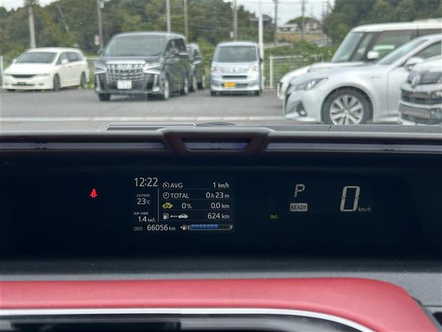 アクア 　ＴＲＤフルエアロ　社外ナビ【ＢＴ／ＣＤ／ＤＶＤ／フルセグ】トヨタヤーフライヤンス　ＨＤＭＩ　ドアハンドルプロテクター　純正１５インチアルミホイール　オートマチックハイビーム　バックカメラ　ＥＴＣ（15枚目）