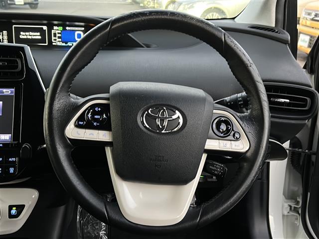 プリウス Ｓセーフティプラス　ＴｏｙｏｔａＳａｆｅｔｙＳｅｎｓｅ　モデリスタフルエアロ　純正ＳＤナビ　ＢＴ　ＣＤ　ＤＶＤ　フルセグ　バックカメラ　レーダークルーズコントロール　社外１８インチアルミホイール　ＬＥＤオートライト（2枚目）