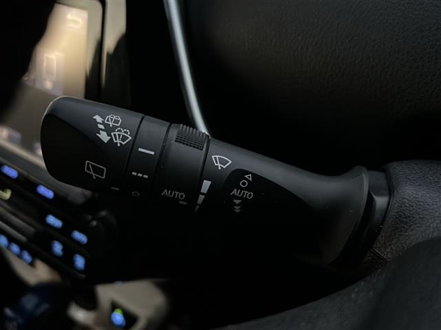 プリウス Ｓセーフティプラス　ＴｏｙｏｔａＳａｆｅｔｙＳｅｎｓｅ　モデリスタフルエアロ　純正ＳＤナビ　ＢＴ　ＣＤ　ＤＶＤ　フルセグ　バックカメラ　レーダークルーズコントロール　社外１８インチアルミホイール　ＬＥＤオートライト（16枚目）