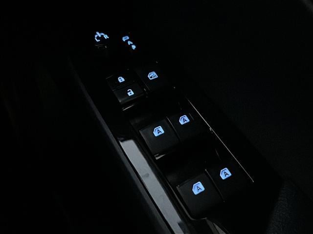 プリウス Ｓセーフティプラス　ＴｏｙｏｔａＳａｆｅｔｙＳｅｎｓｅ　モデリスタフルエアロ　純正ＳＤナビ　ＢＴ　ＣＤ　ＤＶＤ　フルセグ　バックカメラ　レーダークルーズコントロール　社外１８インチアルミホイール　ＬＥＤオートライト（19枚目）