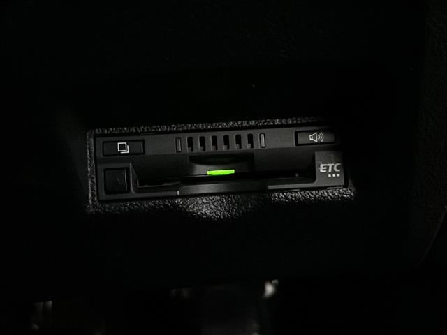 プリウス Ｓセーフティプラス　ＴｏｙｏｔａＳａｆｅｔｙＳｅｎｓｅ　モデリスタフルエアロ　純正ＳＤナビ　ＢＴ　ＣＤ　ＤＶＤ　フルセグ　バックカメラ　レーダークルーズコントロール　社外１８インチアルミホイール　ＬＥＤオートライト（20枚目）