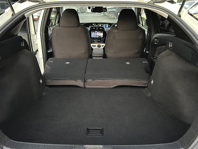 プリウス Ｓセーフティプラス　ＴｏｙｏｔａＳａｆｅｔｙＳｅｎｓｅ　モデリスタフルエアロ　純正ＳＤナビ　ＢＴ　ＣＤ　ＤＶＤ　フルセグ　バックカメラ　レーダークルーズコントロール　社外１８インチアルミホイール　ＬＥＤオートライト（26枚目）