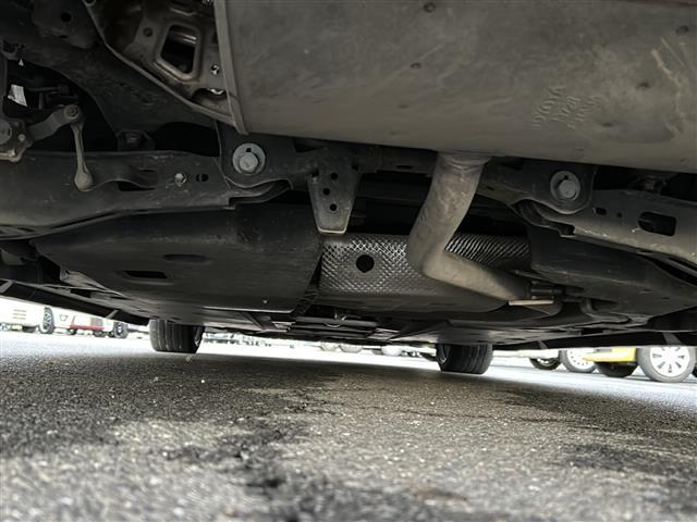 プリウス Ｓセーフティプラス　ＴｏｙｏｔａＳａｆｅｔｙＳｅｎｓｅ　モデリスタフルエアロ　純正ＳＤナビ　ＢＴ　ＣＤ　ＤＶＤ　フルセグ　バックカメラ　レーダークルーズコントロール　社外１８インチアルミホイール　ＬＥＤオートライト（41枚目）