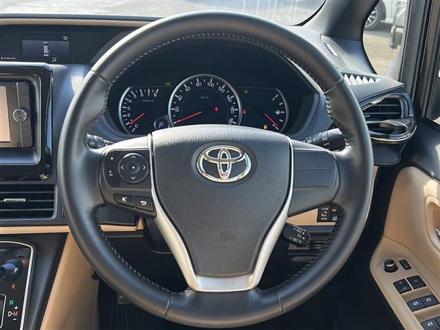 ノア ☆純正ディーラーナビ 【ワンセグ、BT、CD、DVD】☆バックカメラ☆片側パワースライドドア☆フリップダウンモニター☆トラクションコントロール☆横滑り防止装置☆アイドリングストップ☆クルーズコントロ(11枚目)