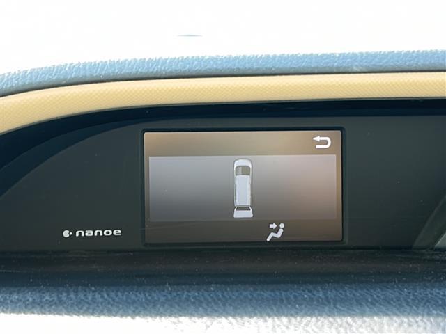 ノア ☆純正ディーラーナビ 【ワンセグ、BT、CD、DVD】☆バックカメラ☆片側パワースライドドア☆フリップダウンモニター☆トラクションコントロール☆横滑り防止装置☆アイドリングストップ☆クルーズコントロ(15枚目)