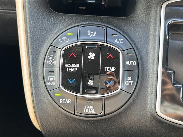 ノア ☆純正ディーラーナビ 【ワンセグ、BT、CD、DVD】☆バックカメラ☆片側パワースライドドア☆フリップダウンモニター☆トラクションコントロール☆横滑り防止装置☆アイドリングストップ☆クルーズコントロ(19枚目)