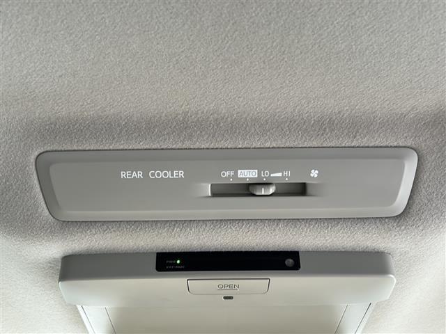 ノア ☆純正ディーラーナビ 【ワンセグ、BT、CD、DVD】☆バックカメラ☆片側パワースライドドア☆フリップダウンモニター☆トラクションコントロール☆横滑り防止装置☆アイドリングストップ☆クルーズコントロ(23枚目)