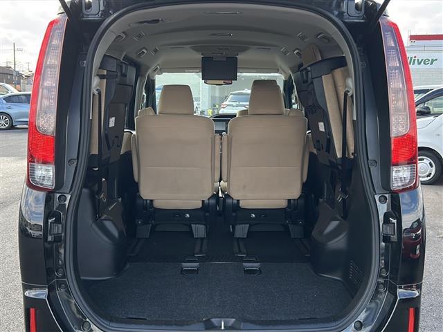 ノア ☆純正ディーラーナビ 【ワンセグ、BT、CD、DVD】☆バックカメラ☆片側パワースライドドア☆フリップダウンモニター☆トラクションコントロール☆横滑り防止装置☆アイドリングストップ☆クルーズコントロ(27枚目)