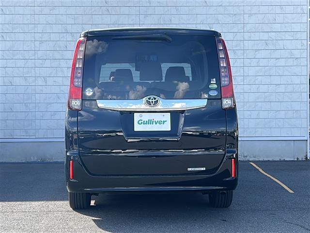 ノア ☆純正ディーラーナビ 【ワンセグ、BT、CD、DVD】☆バックカメラ☆片側パワースライドドア☆フリップダウンモニター☆トラクションコントロール☆横滑り防止装置☆アイドリングストップ☆クルーズコントロ(33枚目)