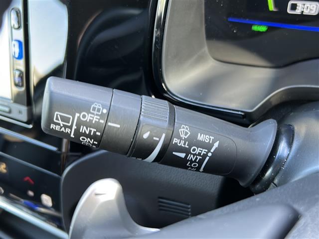 シャトル ハイブリッド ☆ワンオーナー☆純正ディーラーナビ  【ワンセグ、BT、CD、DVD】☆バックカメラ☆あんしんパッケージ☆コンフォートビューパッケージ☆前後コーナーセンサー☆ハーフレザーシート☆純正16インチAW(15枚目)