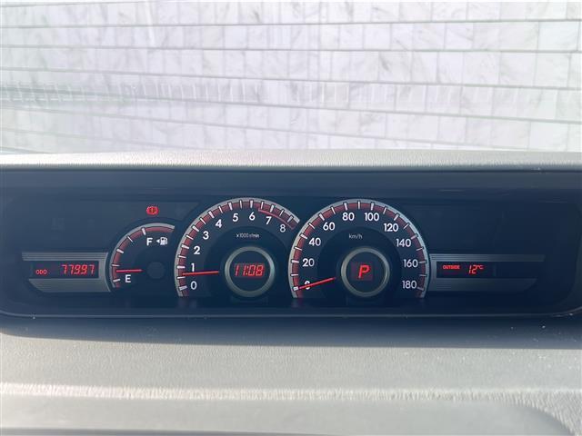 ヴォクシー ZS 煌 社外SDナビ BT CD ワンセグ バックカメラ 社外フリップダウンモニター パドルシフト 両側パワースライドドア 純正16インチアルミホイール 革巻きステアリング レザー調シートカバー HID(4枚目)