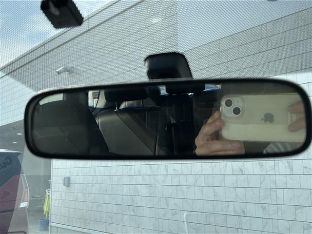 ヴォクシー ZS 煌 社外SDナビ BT CD ワンセグ バックカメラ 社外フリップダウンモニター パドルシフト 両側パワースライドドア 純正16インチアルミホイール 革巻きステアリング レザー調シートカバー HID(16枚目)