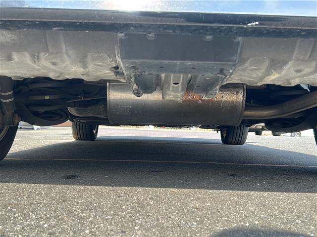 ヴォクシー ZS 煌 社外SDナビ BT CD ワンセグ バックカメラ 社外フリップダウンモニター パドルシフト 両側パワースライドドア 純正16インチアルミホイール 革巻きステアリング レザー調シートカバー HID(24枚目)