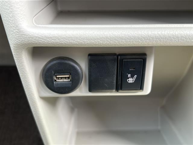 アルトラパン Ｘ　☆ワンオーナー☆純正ナビ　　【フルセグ、ＢＴ、ＣＤ】☆バックカメラ☆全方位カメラ☆レーダーブレーキサポート☆横滑り防止☆アイドリングストップ☆レザー調シートカバー☆純正１４インチＡＷ☆ＨＩＤライト（10枚目）