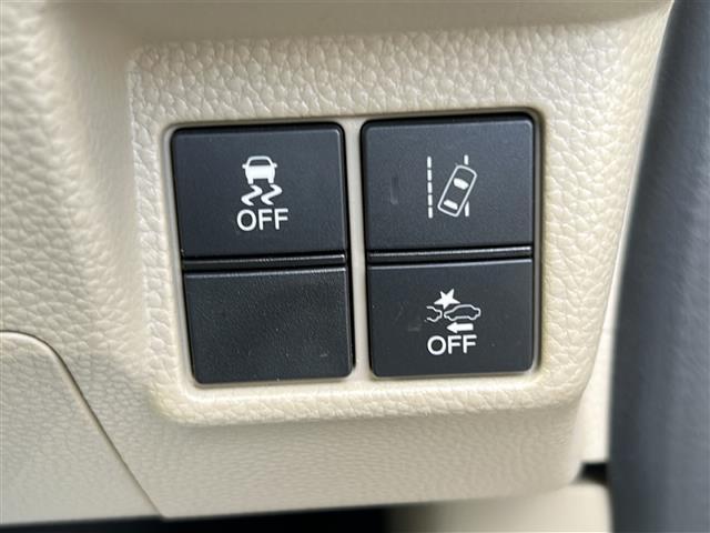 N-BOX Gホンダセンシング ☆ホンダセンシング☆レーダークルーズコントロール☆TVキャンセラー☆LEDオートライト☆ビルトインETC☆社外SDナビ☆バックカメラ☆純正14インチアルミホイール☆スマートキー☆社外SDナビ(15枚目)