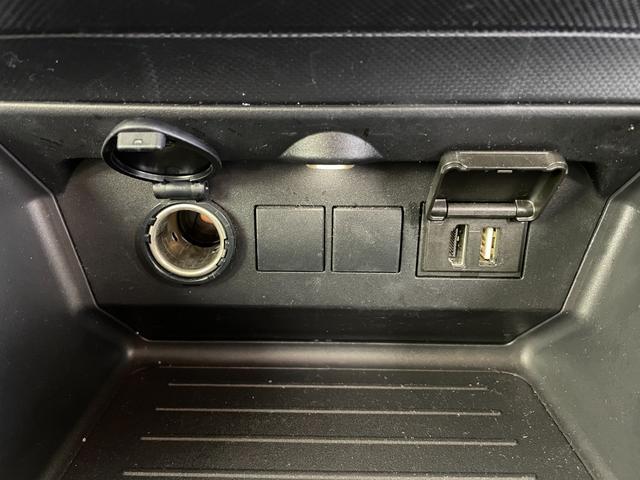 ���ŐV�i�r�i�t���Z�O�E�����Z�O�E�c�u�c�Đ��j�����ē��B�J���b�c�F���A�E�A���p�C���E�C�N���v�X�̃i�r���戵���Ă���o�b�N�J�����i�o�b�N���j�^�[�j��ȃ��j�^�[�i�t���b�v�_�E�����j�^�[�j�̎�t���\�ł��B