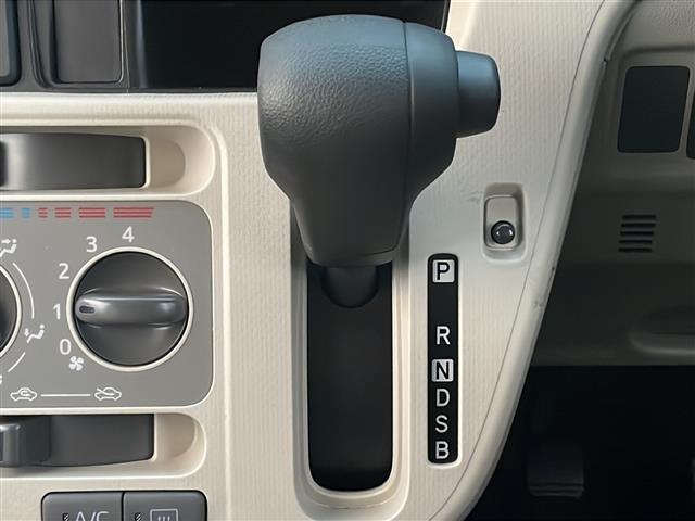 ムーヴ L SAII ☆ワンオーナー☆純正ナビ 【フルセグ、BT、CD、DVD】☆衝突被害軽減システム☆横滑り防止装置☆アイドリングストップ☆純正フロアマット(11枚目)