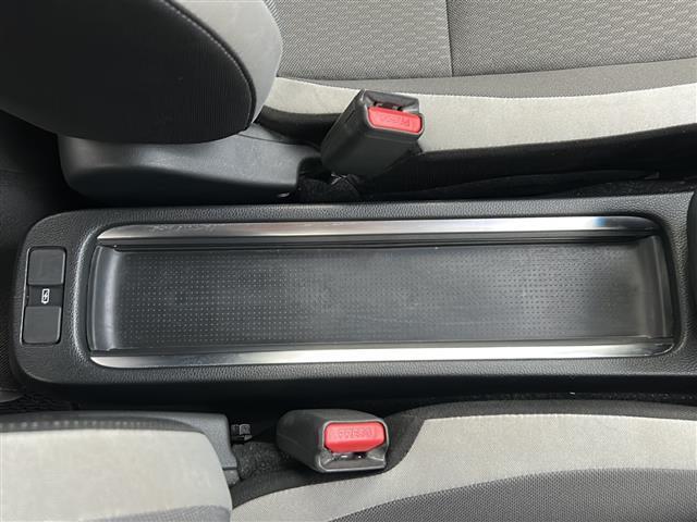 フィット ｅ：ＨＥＶクロスター　☆ワンオーナー☆純正ナビ　　【フルセグ、ＢＴ、ＣＤ、ＤＶＤ】☆バックカメラ☆ホンダセンシング☆衝突防止装置☆レーンアシスト☆横滑り防止装置☆コーナーセンサー☆アダプティブクルーズコントロール（22枚目）