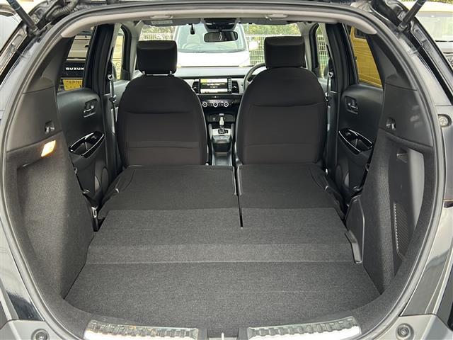 フィット ｅ：ＨＥＶクロスター　☆ワンオーナー☆純正ナビ　　【フルセグ、ＢＴ、ＣＤ、ＤＶＤ】☆バックカメラ☆ホンダセンシング☆衝突防止装置☆レーンアシスト☆横滑り防止装置☆コーナーセンサー☆アダプティブクルーズコントロール（24枚目）