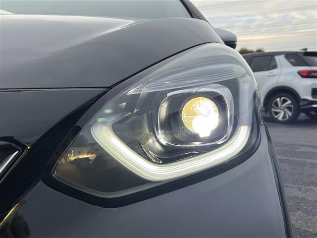 フィット ｅ：ＨＥＶクロスター　☆ワンオーナー☆純正ナビ　　【フルセグ、ＢＴ、ＣＤ、ＤＶＤ】☆バックカメラ☆ホンダセンシング☆衝突防止装置☆レーンアシスト☆横滑り防止装置☆コーナーセンサー☆アダプティブクルーズコントロール（35枚目）