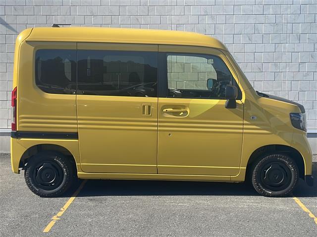 N-VAN+スタイル ファン・ホンダセンシング 無限Fエアロ&ハイドロFミラー ボンネット艶消黒ラッピング仕様 フロントパネル&リアパネル黒仕様 ブラックホイールCP&A 純正ナビ(VXM-197FEi)【フルセグTV/BT/DVD/CD】(31枚目)