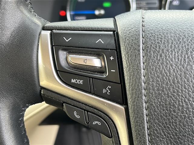 クラウンハイブリッド ロイヤル ワンオーナー レーンキープアシスト 衝突軽減 純正SDナビ BT CD DVD ワンセグ バックカメラ クルーズコントロール 純正16インチアルミホイール HIDオートライト オートマティックハイビー(6枚目)