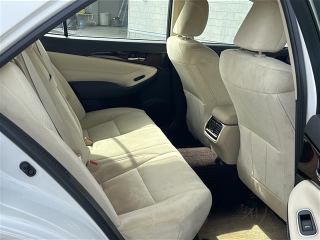 クラウンハイブリッド ロイヤル ワンオーナー レーンキープアシスト 衝突軽減 純正SDナビ BT CD DVD ワンセグ バックカメラ クルーズコントロール 純正16インチアルミホイール HIDオートライト オートマティックハイビー(22枚目)