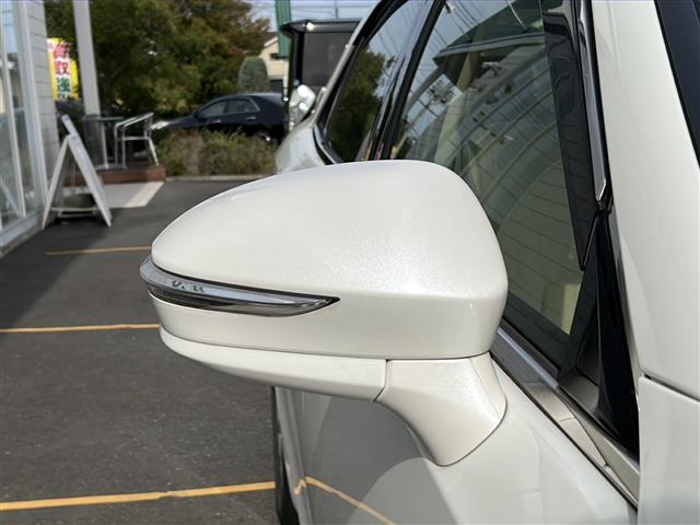 クラウンハイブリッド ロイヤル ワンオーナー レーンキープアシスト 衝突軽減 純正SDナビ BT CD DVD ワンセグ バックカメラ クルーズコントロール 純正16インチアルミホイール HIDオートライト オートマティックハイビー(28枚目)