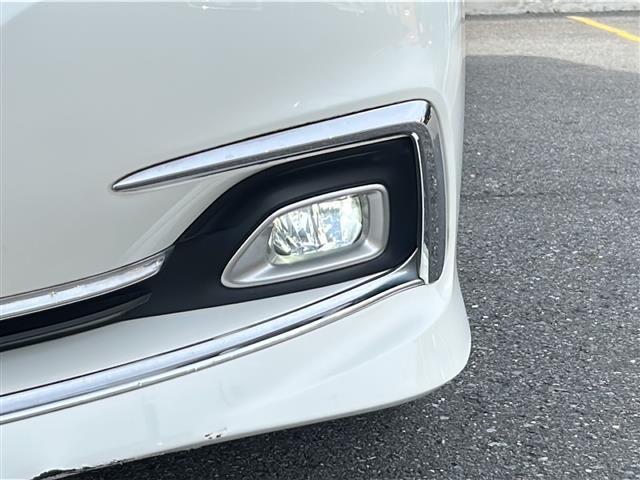 クラウンハイブリッド ロイヤル ワンオーナー レーンキープアシスト 衝突軽減 純正SDナビ BT CD DVD ワンセグ バックカメラ クルーズコントロール 純正16インチアルミホイール HIDオートライト オートマティックハイビー(34枚目)