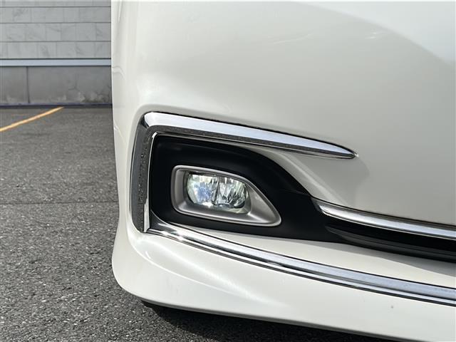 クラウンハイブリッド ロイヤル ワンオーナー レーンキープアシスト 衝突軽減 純正SDナビ BT CD DVD ワンセグ バックカメラ クルーズコントロール 純正16インチアルミホイール HIDオートライト オートマティックハイビー(35枚目)