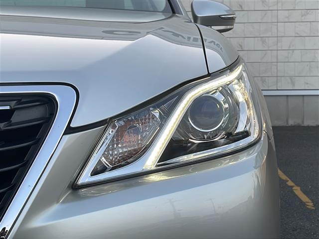 クラウンハイブリッド ロイヤルサルーン　純正ナビ【ワンセグＴＶ／ＢＴ／ＤＶＤ／ＣＤ】バックカメラ　横滑り防止装置　衝突被害軽減システム　クルーズコントロール　パワーシート　社外１８インチアルミホイール（ＬＥＯＮＩＳ）ＨＩＤオートライト（26枚目）