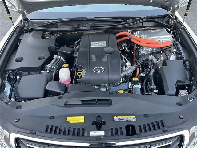 クラウンハイブリッド ロイヤルサルーン　純正ナビ【ワンセグＴＶ／ＢＴ／ＤＶＤ／ＣＤ】バックカメラ　横滑り防止装置　衝突被害軽減システム　クルーズコントロール　パワーシート　社外１８インチアルミホイール（ＬＥＯＮＩＳ）ＨＩＤオートライト（37枚目）