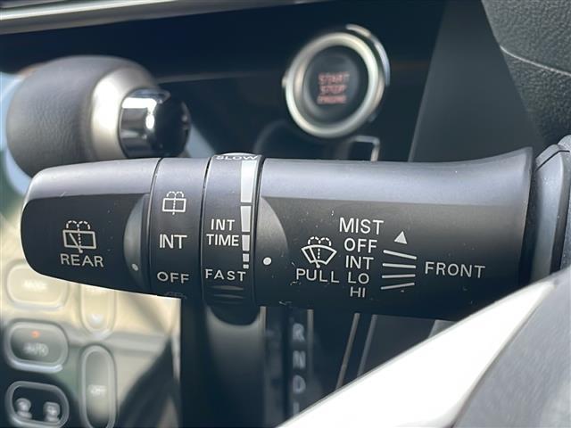 デイズルークス ハイウェイスター　Ｘ　Ｖセレクション＋セーフティＩＩ　ワンオーナー　ＣＤ／ＤＶＤプレイヤー　アラウンドビューモニター　片側パワースライドドア　横滑り防止装置　衝突被害軽減システム　純正１４インチアルミホイール　ＨＩＤオートライト　純正フロアマット（4枚目）