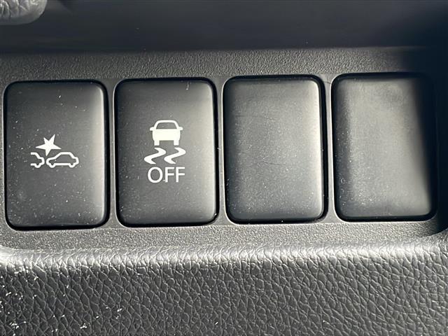 デイズルークス ハイウェイスター　Ｘ　Ｖセレクション＋セーフティＩＩ　ワンオーナー　ＣＤ／ＤＶＤプレイヤー　アラウンドビューモニター　片側パワースライドドア　横滑り防止装置　衝突被害軽減システム　純正１４インチアルミホイール　ＨＩＤオートライト　純正フロアマット（13枚目）