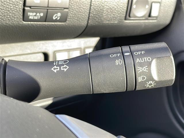 セレナ ライダー パフォB S HV Aセーフ ワンオーナー 純正ナビ【フルセグTV/BT・DVD/CD】アラウント゛ヒ゛ューモニター 両側パワースライドドア 横滑り防止装置 レーンキープアシスト ふらつき検知装置 クルーズコントロール(5枚目)