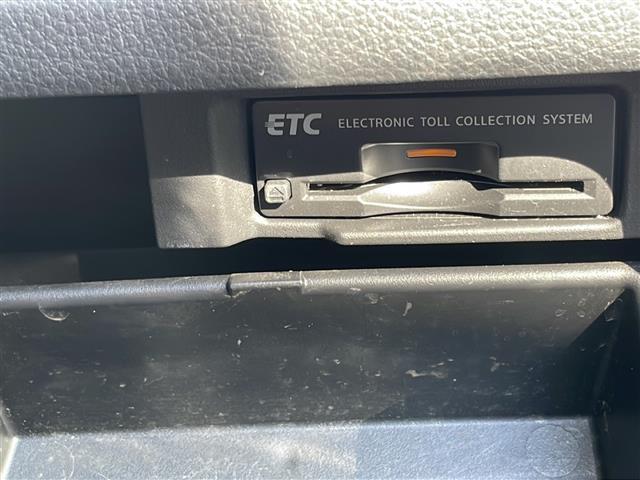 セレナ ライダー パフォB S HV Aセーフ ワンオーナー 純正ナビ【フルセグTV/BT・DVD/CD】アラウント゛ヒ゛ューモニター 両側パワースライドドア 横滑り防止装置 レーンキープアシスト ふらつき検知装置 クルーズコントロール(18枚目)