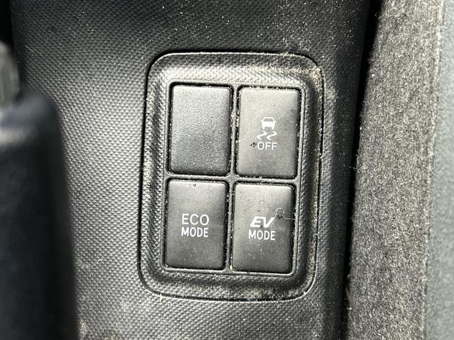 アクア Ｇ　☆純正ナビ　　【ワンセグ、ＢＴ、ＣＤ】☆横滑り防止装置☆クルーズコントロール☆純正１５インチＡＷ☆ハロゲンオートライト☆前後ドライブレコーダー☆ビルトインＥＴＣ☆革巻きステアリング☆取扱説明書（18枚目）