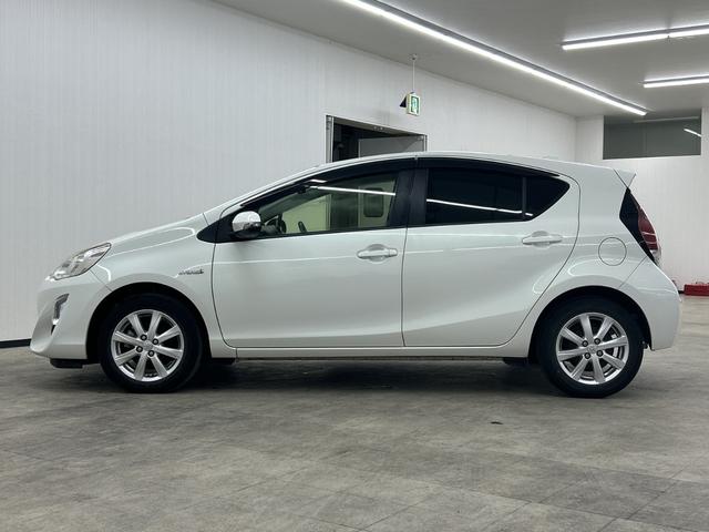 アクア Ｇ　☆純正ナビ　　【ワンセグ、ＢＴ、ＣＤ】☆横滑り防止装置☆クルーズコントロール☆純正１５インチＡＷ☆ハロゲンオートライト☆前後ドライブレコーダー☆ビルトインＥＴＣ☆革巻きステアリング☆取扱説明書（29枚目）