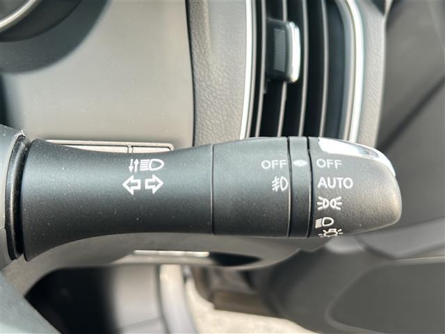 スカイライン ２００ＧＴ－ｔ　ビーグルダイナミクスコントロール　純正ナビ　ＢＴ　ＣＤ　ＤＶＤ　ワンセグ　バックカメラ　ドラレコ付デジタルインナーミラー（駐車監視録画付）　インテリジェントクルコン　パワーシート　ハーフレザーシート（8枚目）